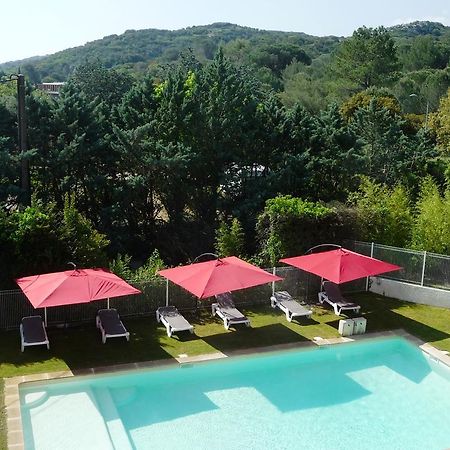 Hotel Restaurant Le Colombier Remoulins Kültér fotó
