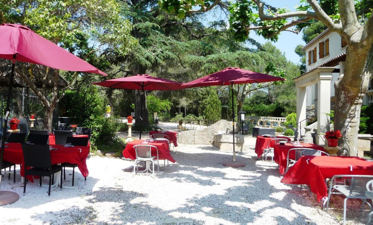 Hotel Restaurant Le Colombier Remoulins Kültér fotó