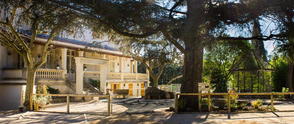 Hotel Restaurant Le Colombier Remoulins Kültér fotó