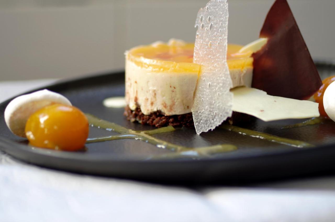 Hotel Restaurant Le Colombier Remoulins Kültér fotó